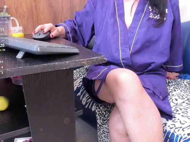 Skinny-Mature webcam