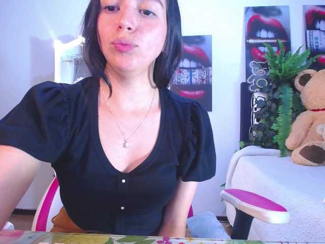 likaalittle live cam on BongaCams