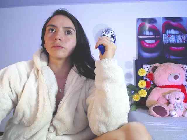 likaalittle webcam