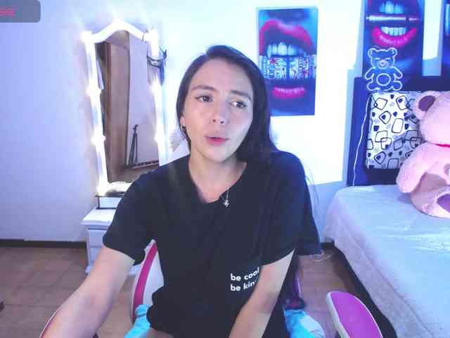 likaalittle webcam