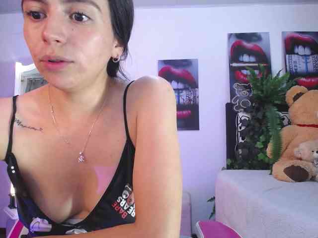 likaalittle webcam