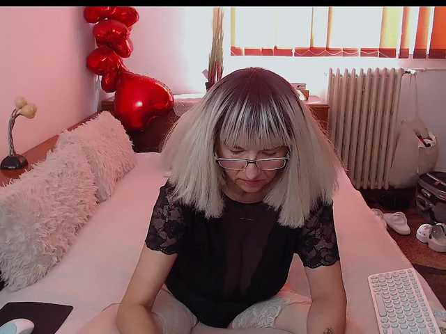 MilfDolores live cam preview