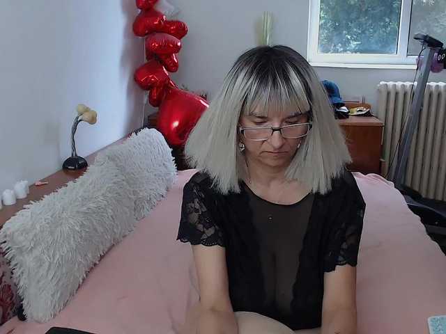 MilfDolores live cam on BongaCams