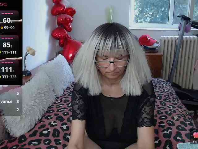 MilfDolores webcam