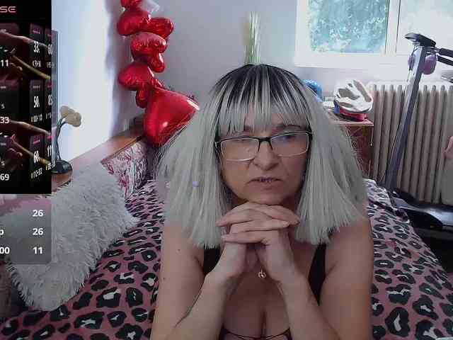 MilfDolores webcam