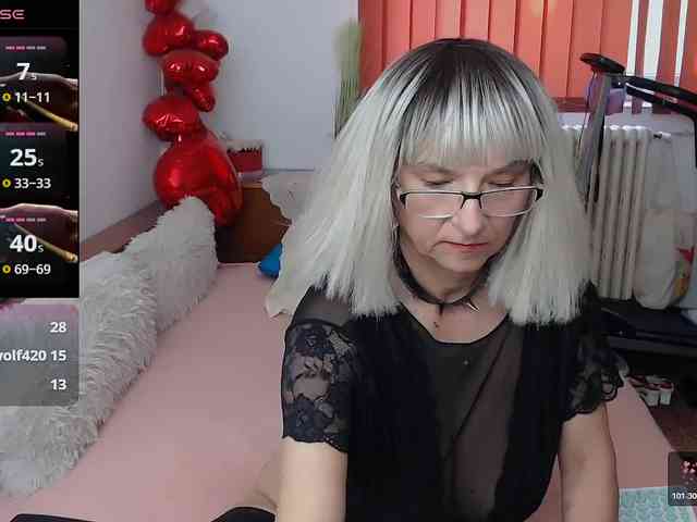 MilfDolores webcam