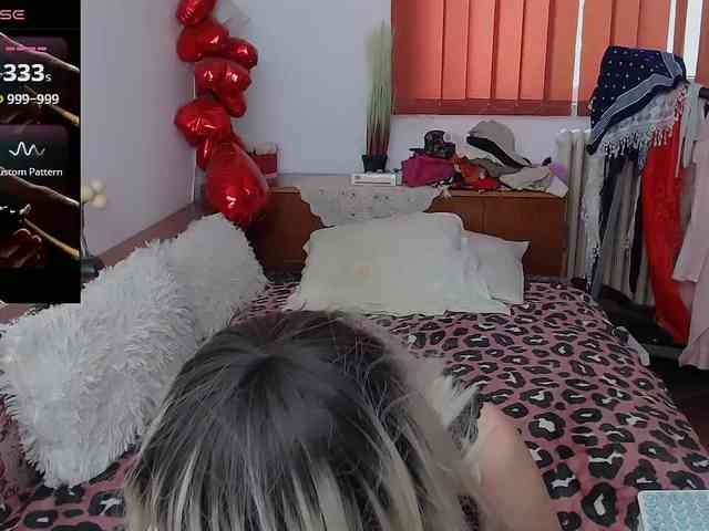 MilfDolores webcam