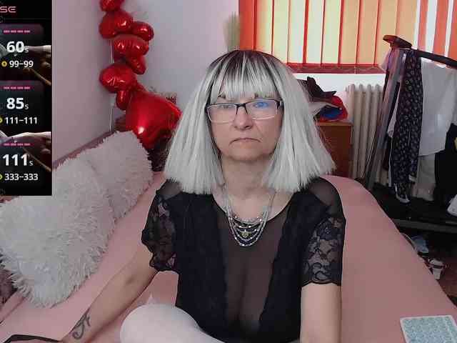 MilfDolores webcam