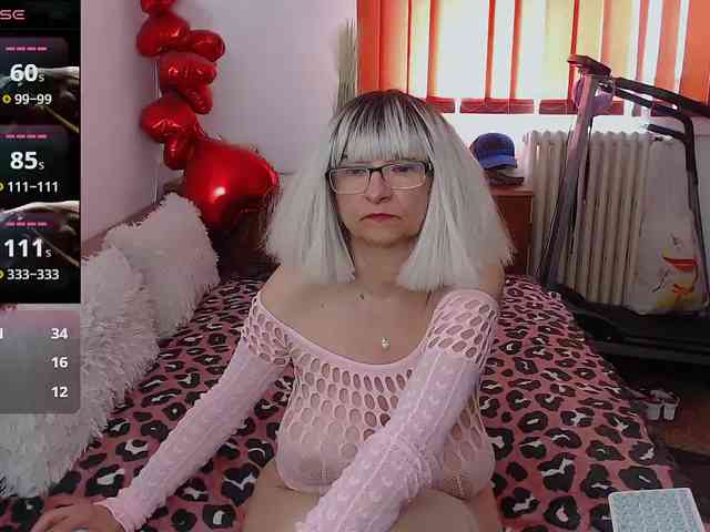 MilfDolores webcam