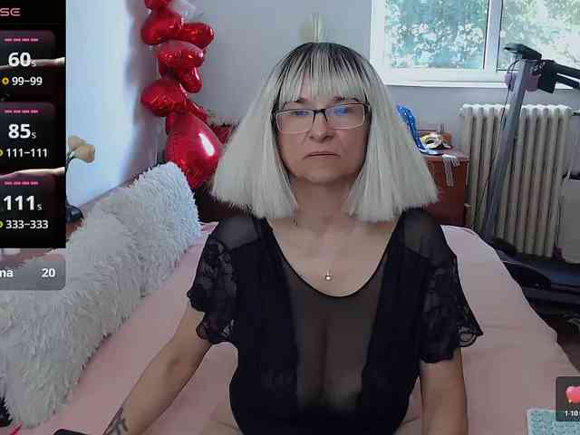 MilfDolores webcam
