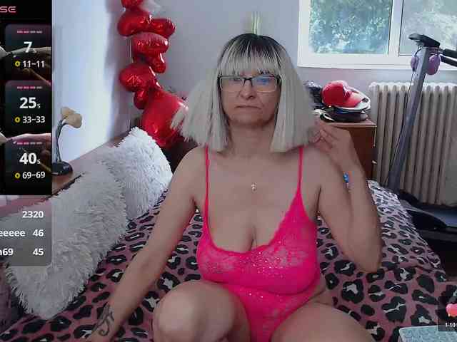 MilfDolores webcam