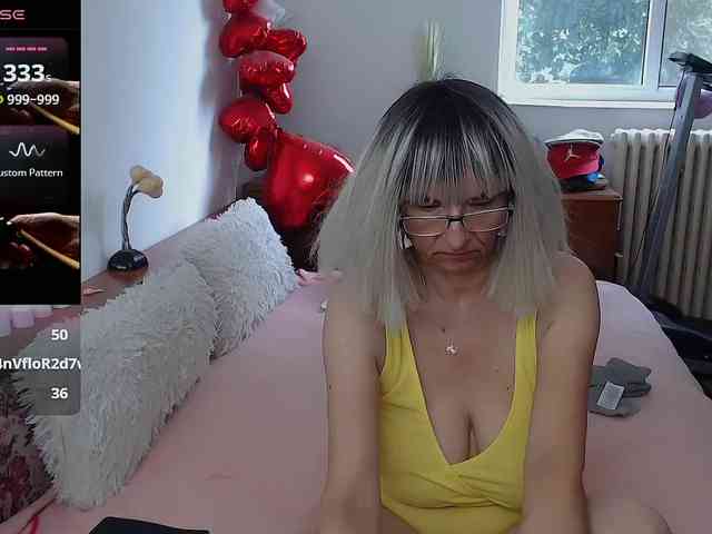 MilfDolores webcam