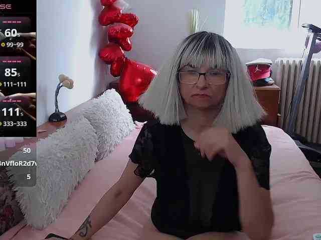 MilfDolores webcam