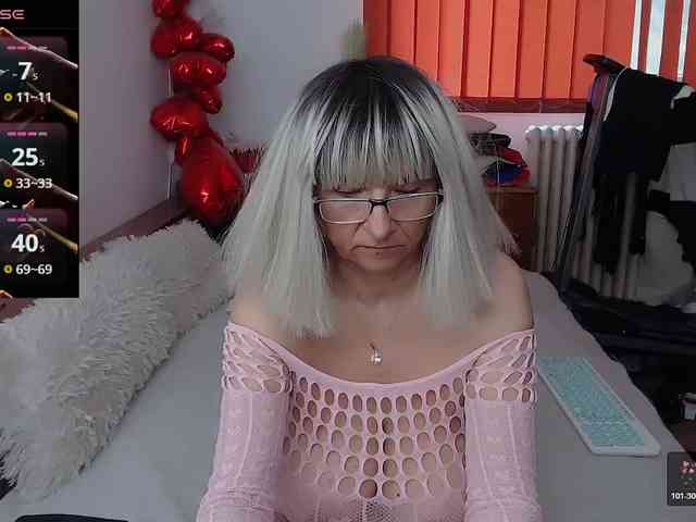 MilfDolores webcam