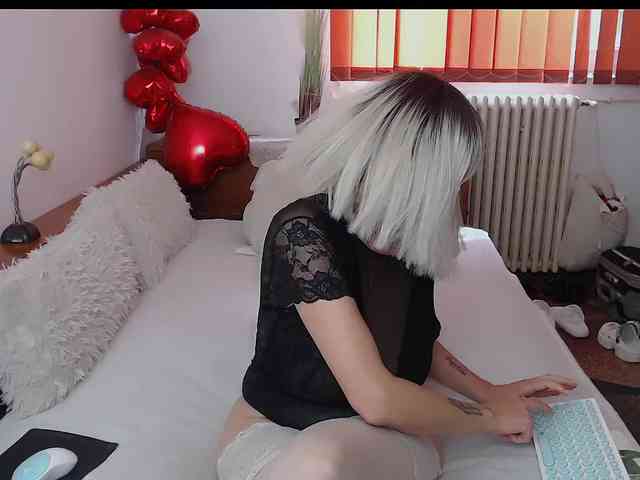 MilfDolores webcam