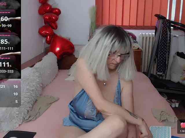 MilfDolores webcam