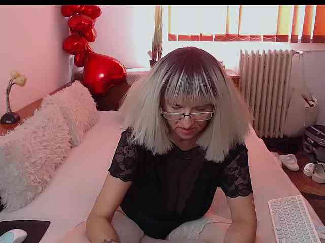 MilfDolores webcam