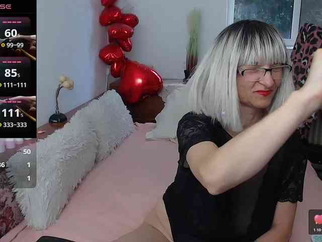 MilfDolores webcam