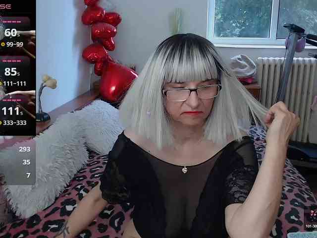 MilfDolores webcam