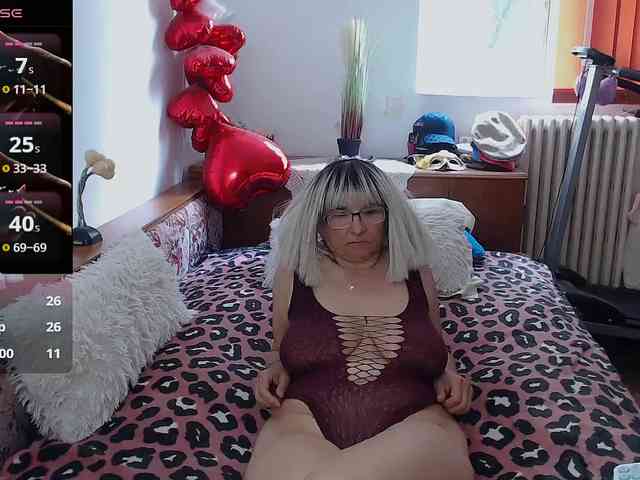 MilfDolores webcam