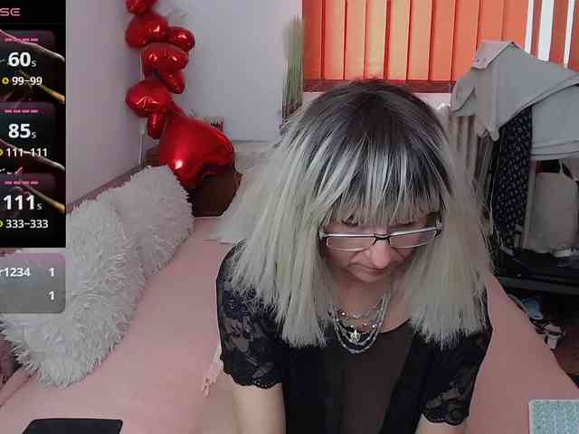 MilfDolores webcam