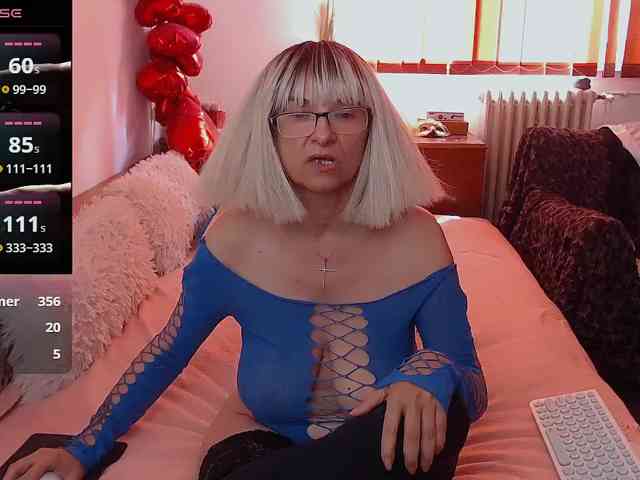 MilfDolores webcam