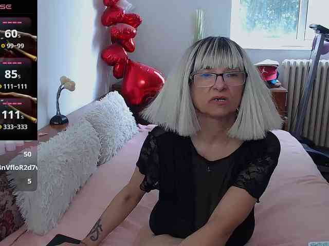 MilfDolores webcam