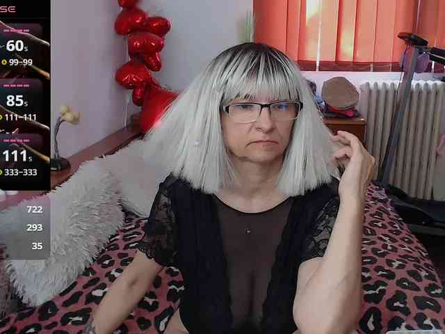 MilfDolores webcam