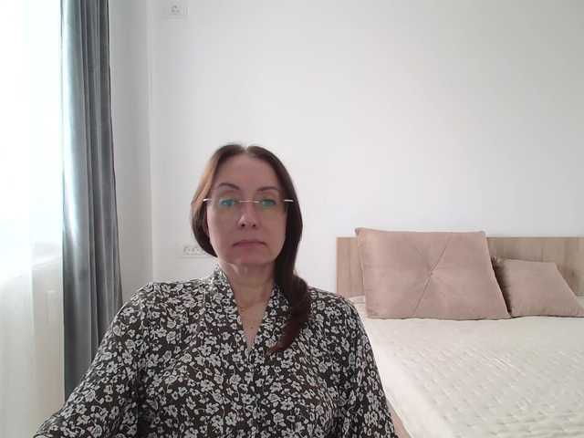 dulcesiomar8 live cam on BongaCams