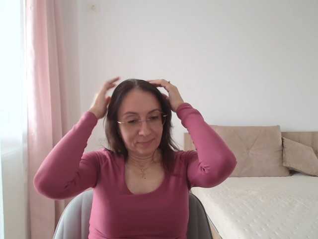 Valerianice live cam preview