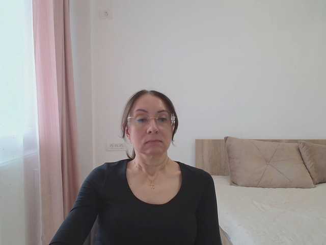 dulcesiomar8 live cam on BongaCams