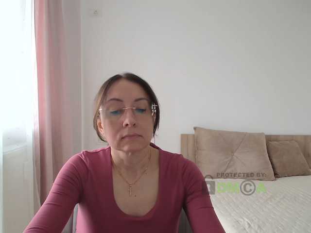 dulcesiomar8 live cam on BongaCams