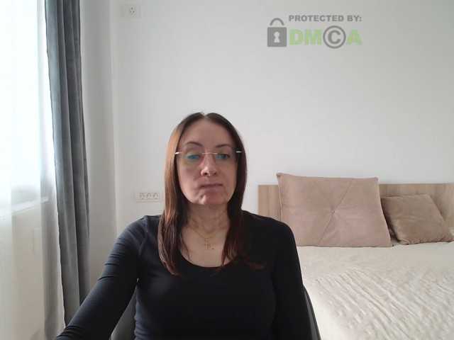 dulcesiomar8, en directo ahora en BongaCams