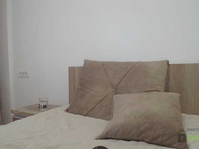 dulcesiomar8 live cam on BongaCams