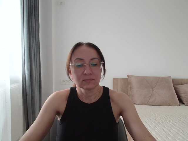 Valerianice live cam preview