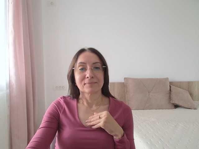 Valerianice live cam preview