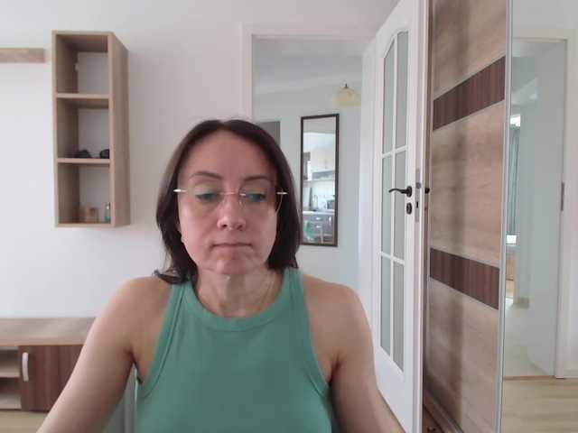dulcesiomar8 live cam on BongaCams