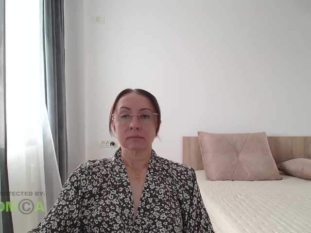 dulcesiomar8 live cam on BongaCams