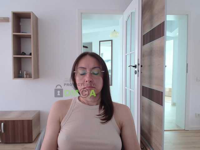 dulcesiomar8 live webcam show