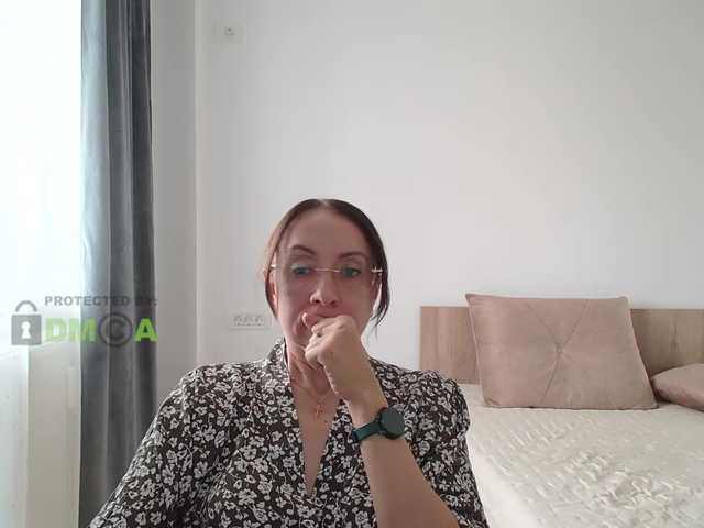 Valerianice live cam preview
