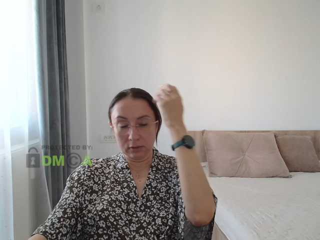 dulcesiomar8 live cam on BongaCams