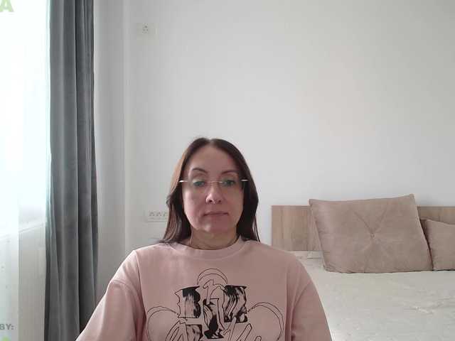 Valerianice live cam preview