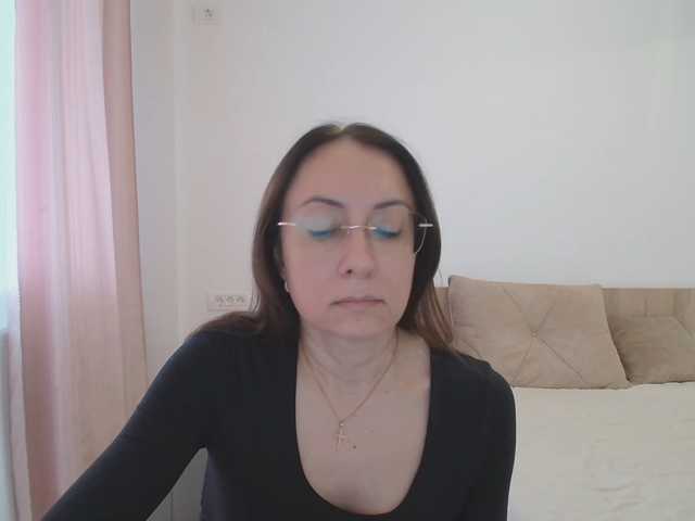 Valerianice live cam preview