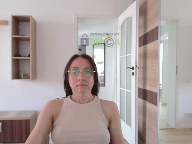 dulcesiomar8 live webcam show