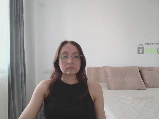Valerianice live cam preview