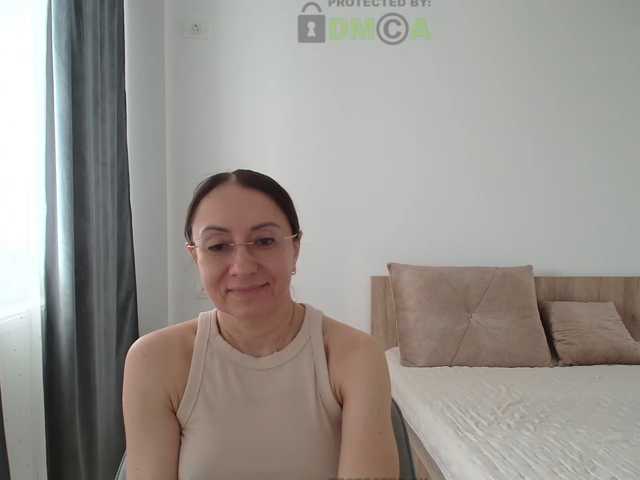 Valerianice live cam preview