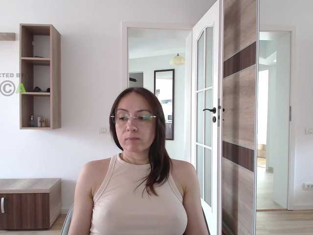 dulcesiomar8 live webcam show