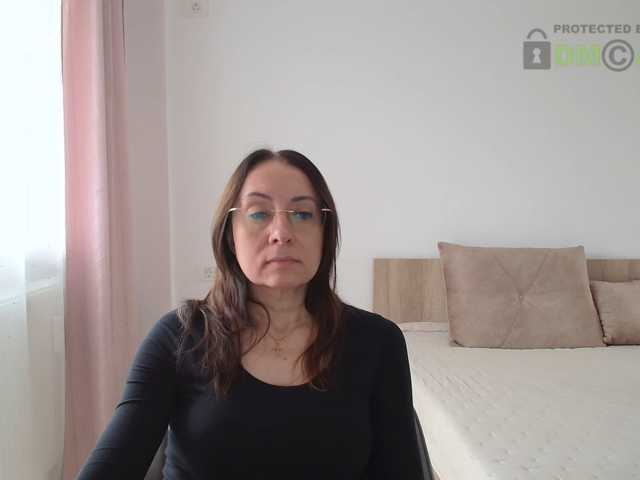 Valerianice live cam preview