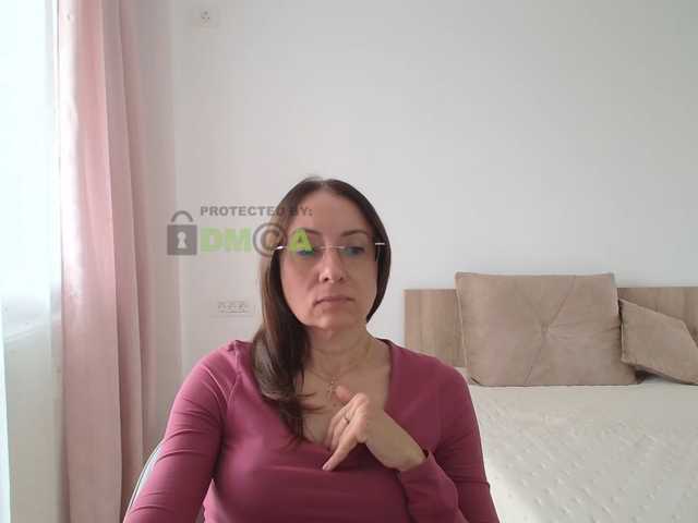 Valerianice live cam preview