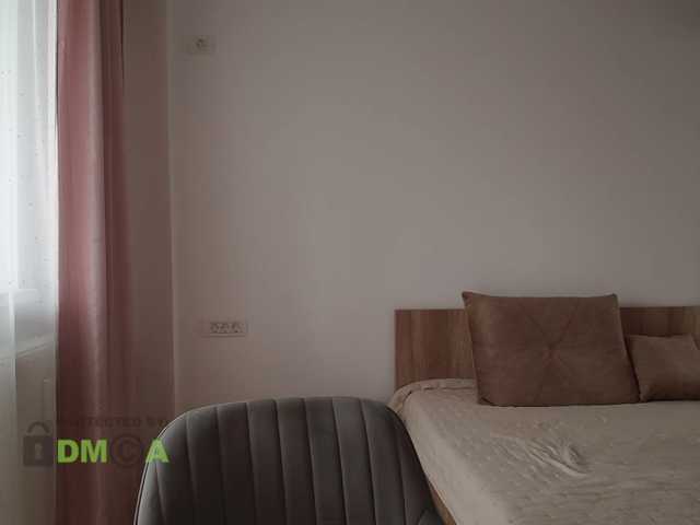 Valerianice live cam preview